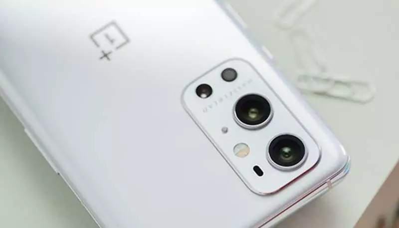 OnePlus-10-Leaked-Specs-Reveal-50MP-Triple-Cameras-150W-Charging.jpg