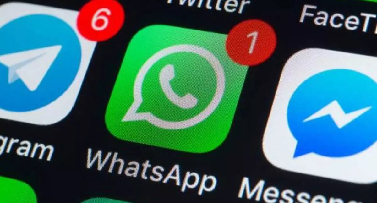 1656591931_WhatsApp-Would-Soon-Introduce-A-New-Version-of-Message-Reactions.jpg