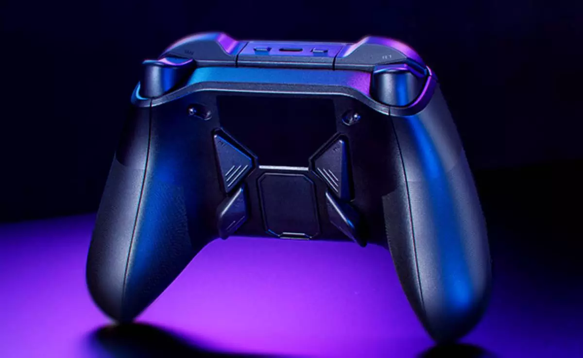 Asus's OLED Screen Gaming Controller For XBOX All Details