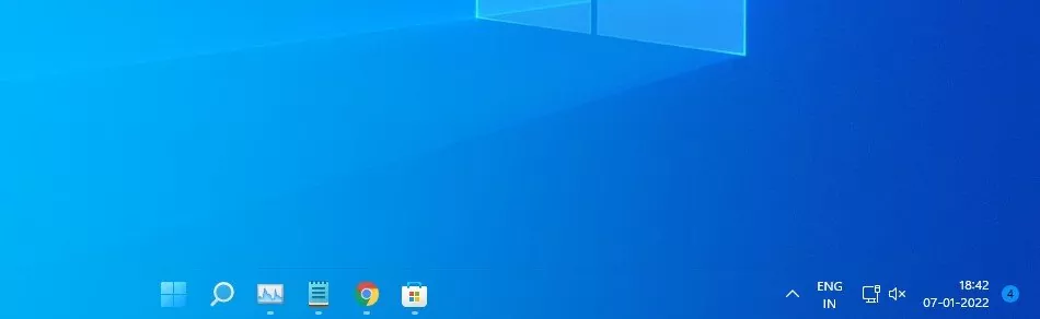 make Windows 11 taskbar fully transparent